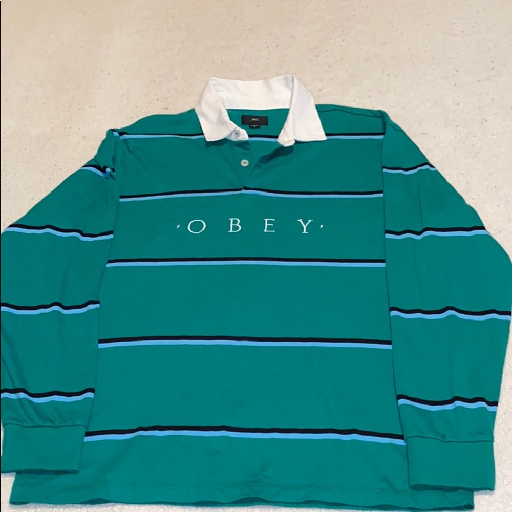 “OBEY” vintage long sleeve collar neck